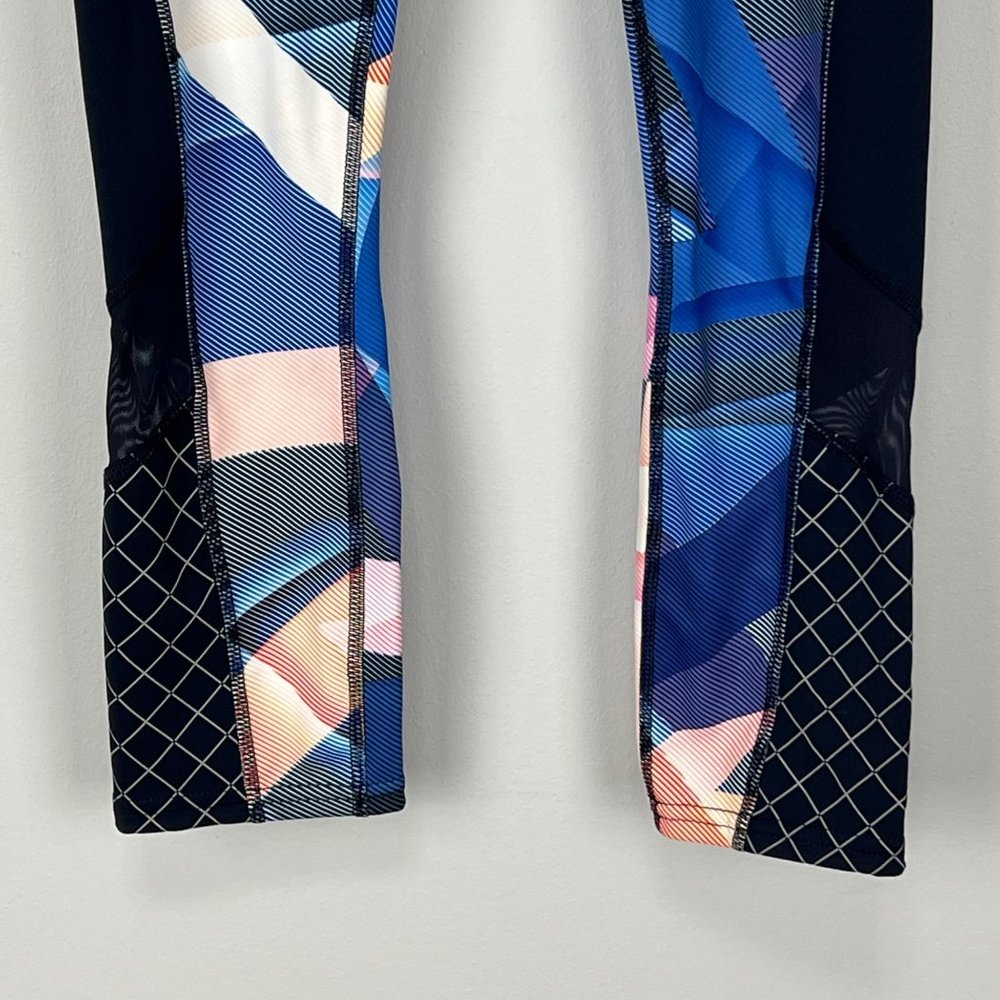 Athleta Womens Sonar Capri Leggings Electric Geo Blue size XXS - Picture 5 of 15